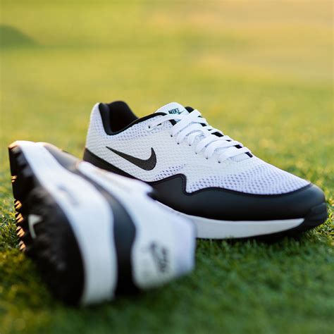 Nike golf shoes Air Max 1